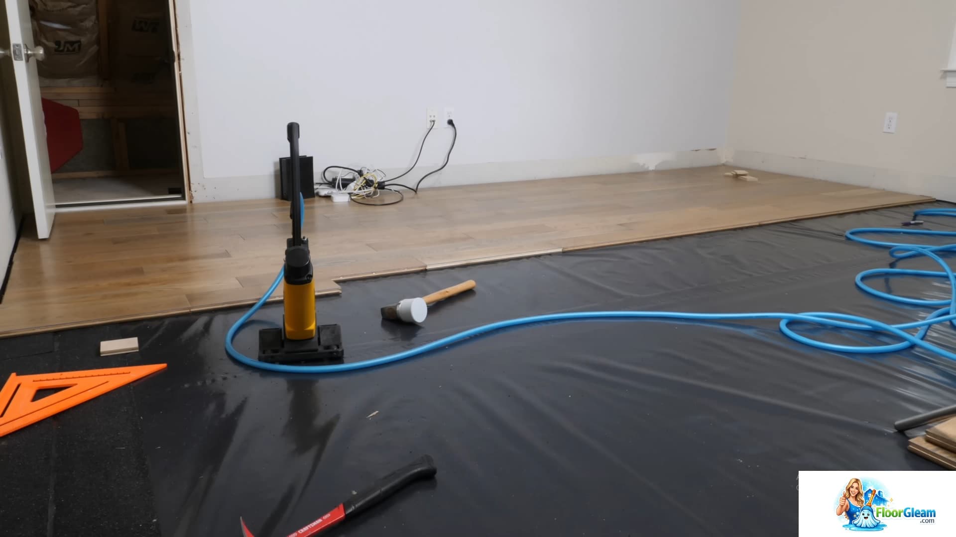 Comparison between a manual flooring nailer and a cordless nail gun for wood floors.